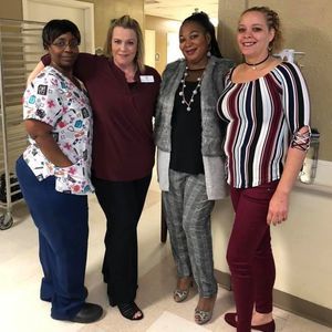 Meet your Posher, Crystal